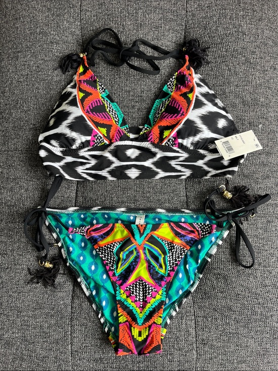 Trina Turk Other - Trina Turk Multicolor & Black Patterned Women’s Bikini